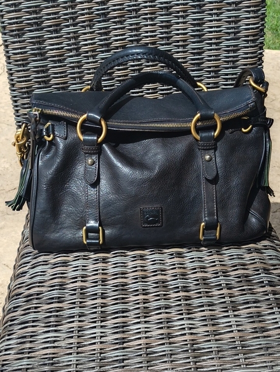 Dooney & Bourke Other - Dooney And Bourke Large Florentine Satchel